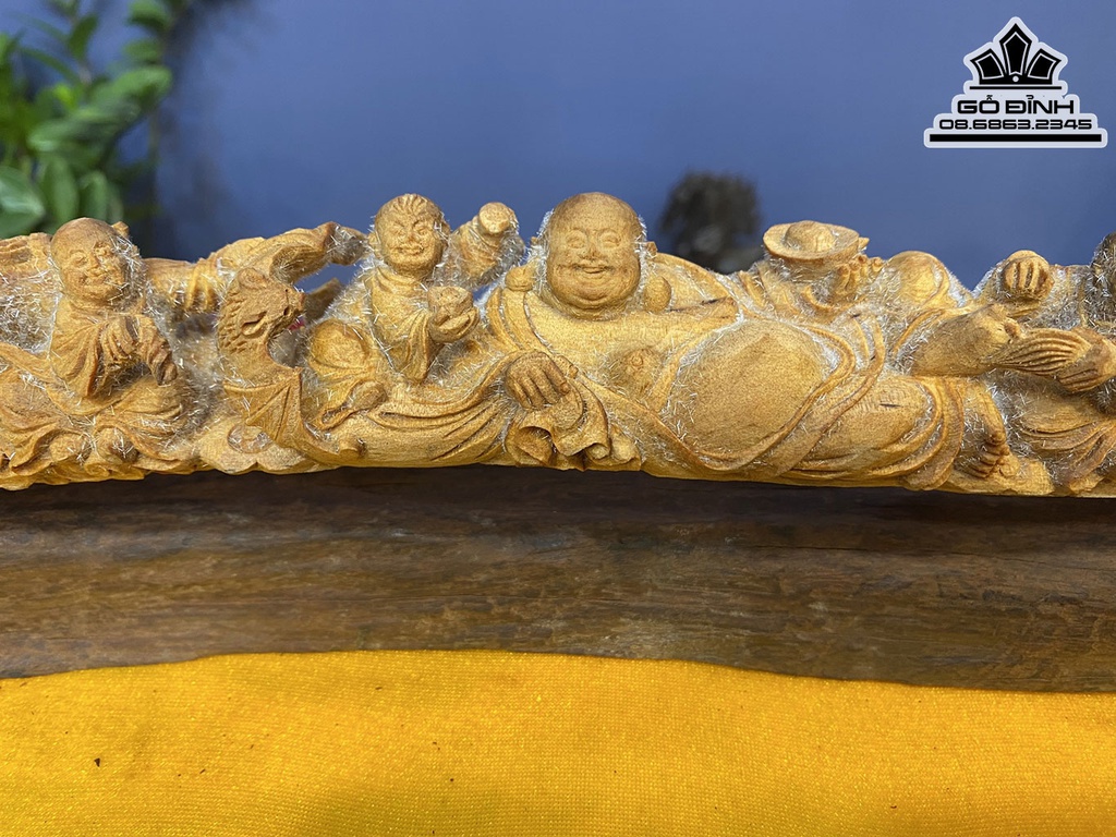 Gậy Như Ý Phật Di Lặc Ngũ Phúc Gỗ Hoàng Đàn Cao 10 Ngang 45 Sâu 7 Cao Cả Tủ Kính 27 Ngang 60  Sâu 19 (cm)4