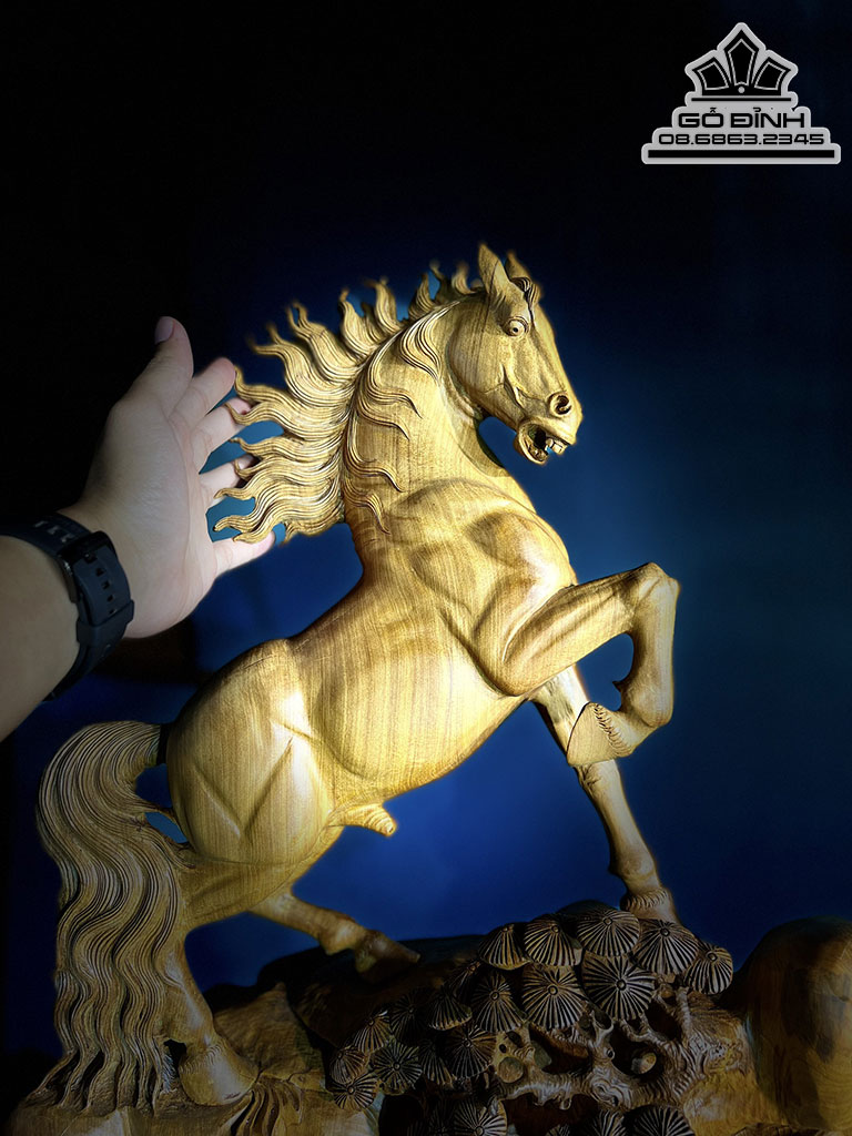 Tượng Ngựa (Nhất Mã) Gỗ Bách Xanh Cao 78 Ngang 45 Sâu 20 (cm) 0