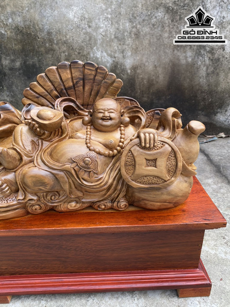 Tượng Di Lặc Ngồi Bao Tiền Gỗ Bách Xanh Cao 23 Ngang 40 Sâu 20 (cm) 0