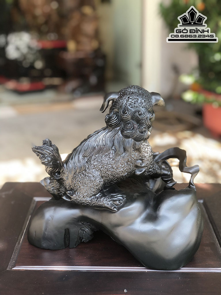 Tượng Tỳ Hưu Chấn Cầu Như Ý Gỗ Mun Sừng Cao 30 Ngang 28 Sâu 25 (cm) 0