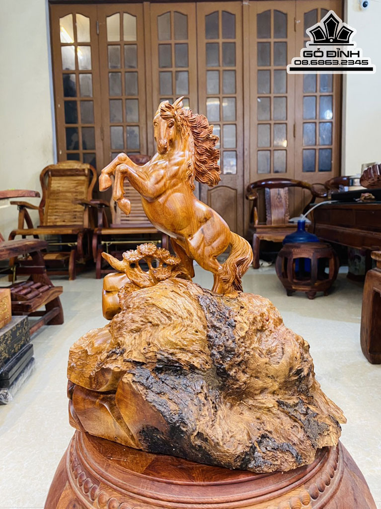 Tượng Ngựa Phong Thủy (Nhất Mã) Gỗ Hương Việt Cao 38 Ngang 30 Sâu 26 (cm) 1