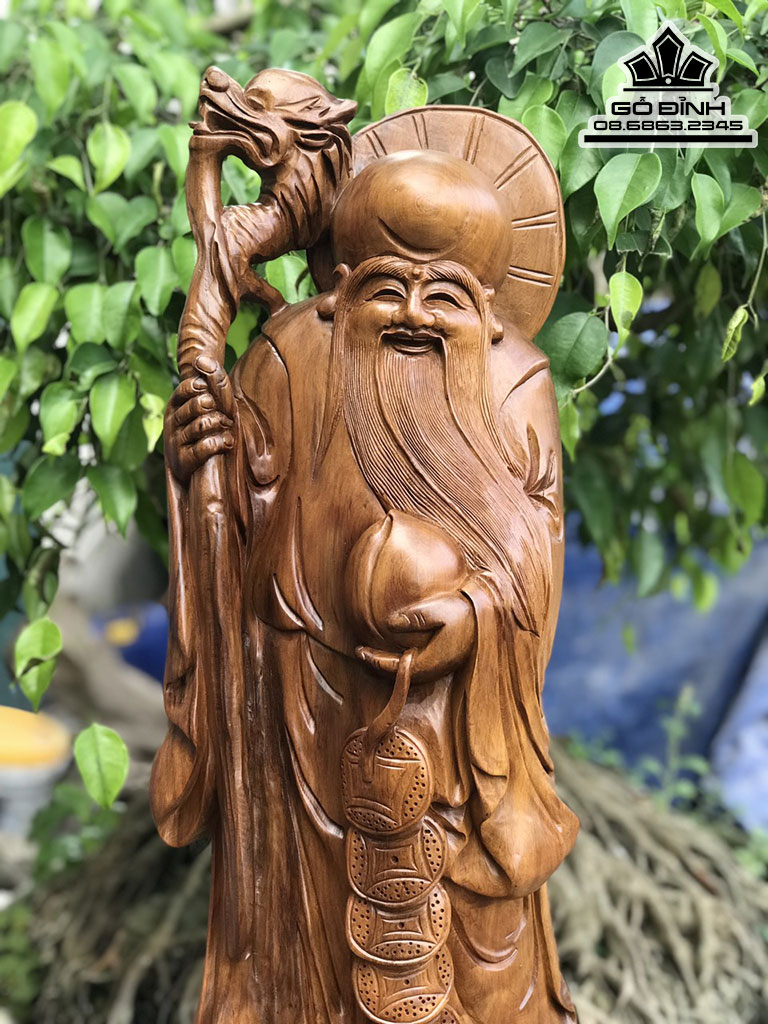 Tượng Ông Thọ Ôm Đào Tiên Gỗ Bách Xanh Cao 95 Ngang 26 Sâu 19 (cm) 2