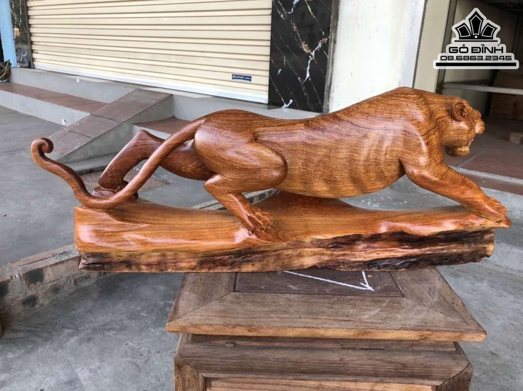 Tượng Báo Săn Mồi Gỗ Hương Cao 25 Ngang 60 Sâu 14 (cm) 0