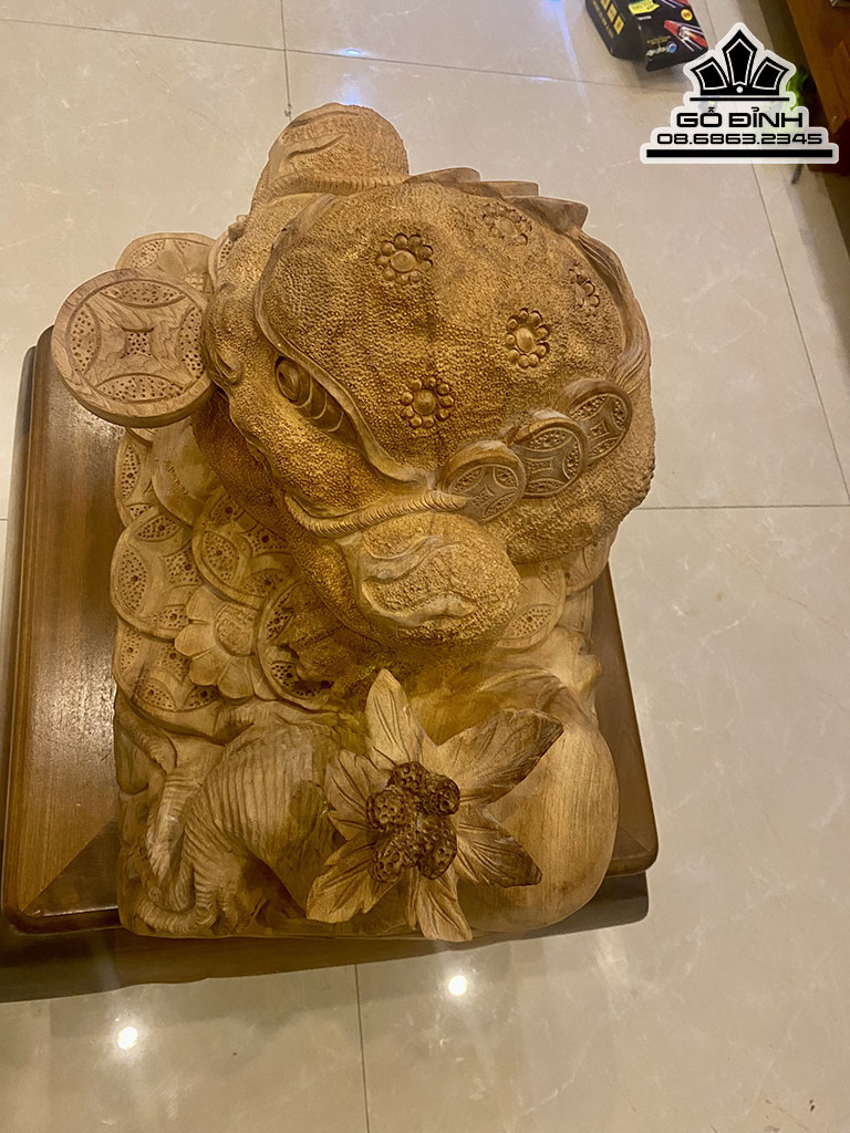Tượng Cóc Ngậm Tiền Gỗ Ngọc Am Cao 33 Ngang 45 Sâu 30 (cm) 1