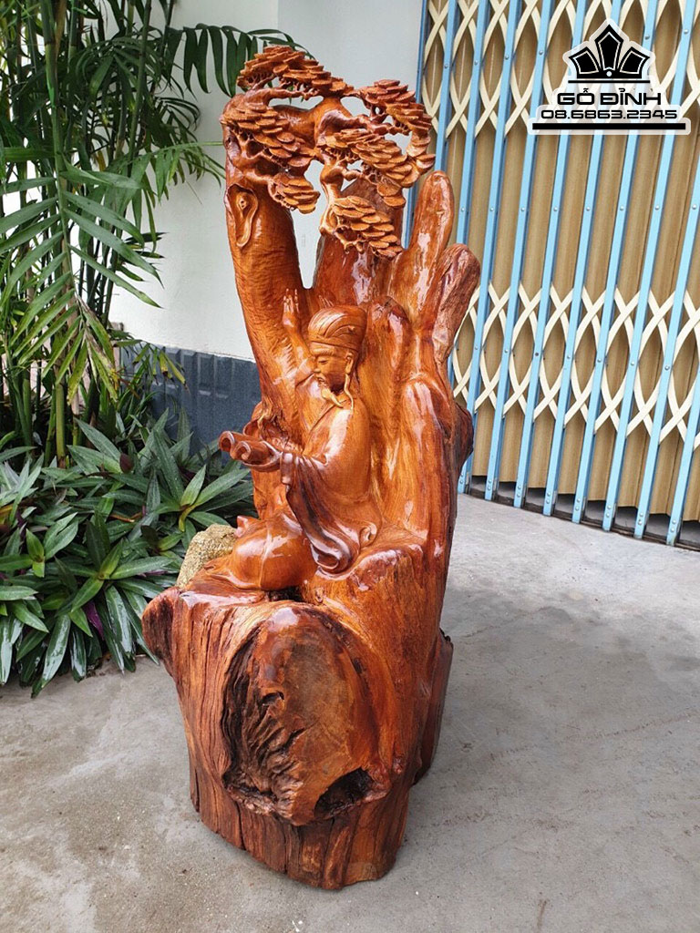 Tượng Khổng Minh Đọc Sách Ngự Gốc Tùng Ôm Đá Tự Nhiên Gỗ Hương Cao 100 Ngang 45 Sâu 40 (cm) 1