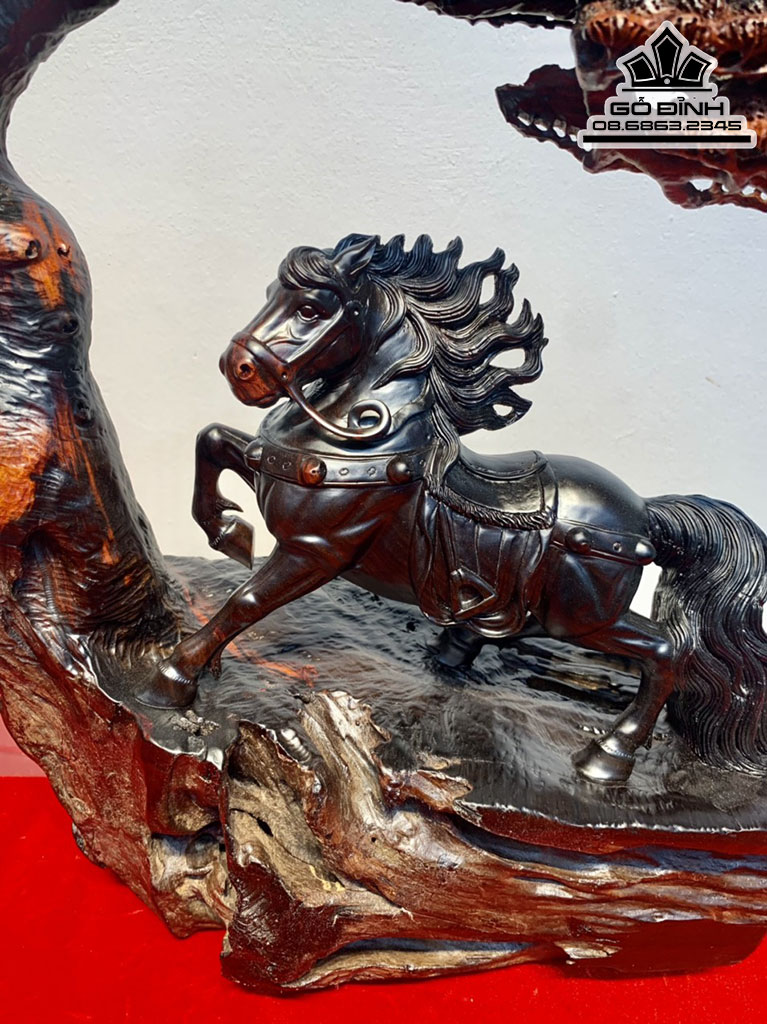 Tượng Nhất Mã Gỗ Trắc Cao 58 Ngang 46 Sâu 20 (cm)