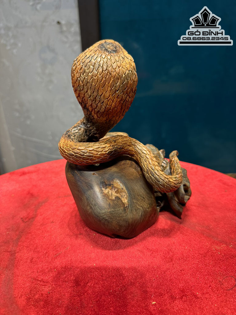 Tượng Rắn Phong Thủy Gỗ Trắc Cao 19 Ngang 15 Sâu 12 (cm)