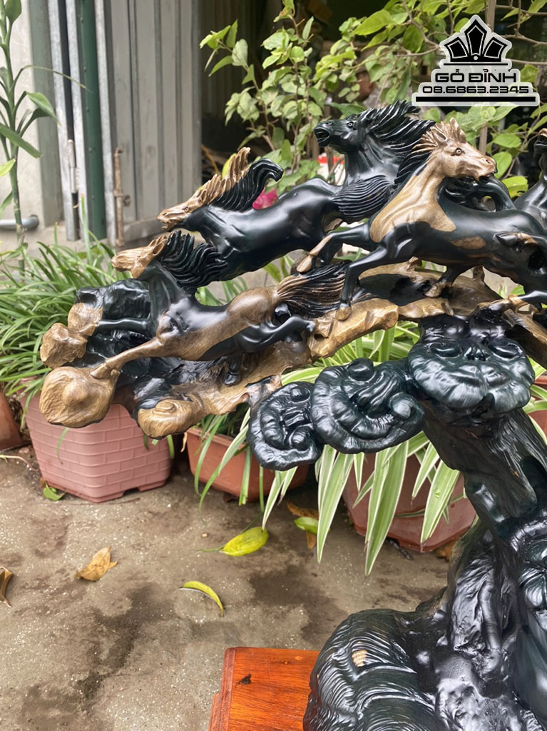 Tượng Bát Mã Gỗ Mun Sừng Cao 46 Ngang 56 Sâu 23 Cả Kỷ 56 (cm)