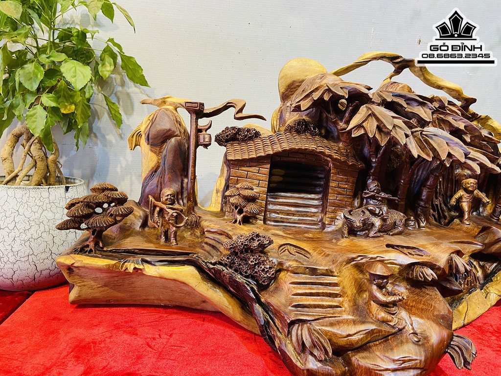 Tượng Tiểu Cảnh Gỗ Hương Việt Cao 38 Ngang 70 Sâu 28 (cm)