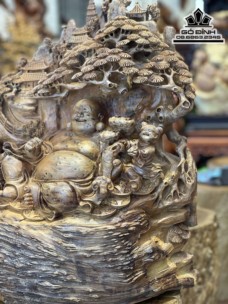 Tượng Phật Ngồi Gốc Cây Tùng Gỗ Nu Ngọc Am Cao 58 Ngang 45 Sâu 26 ( cm )