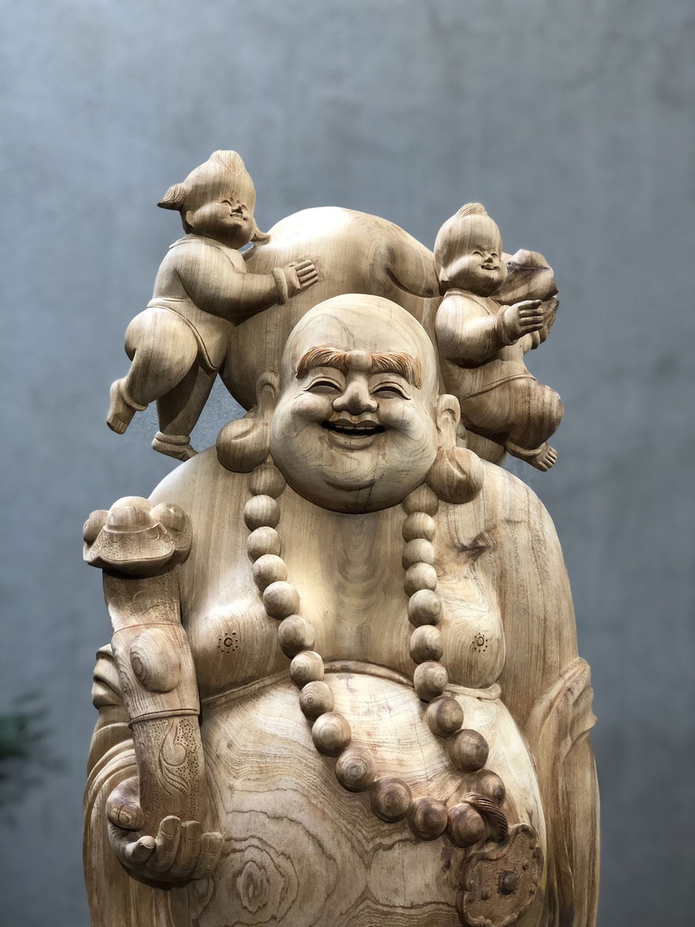 Tượng Phật Di Lặc Hoan Hỷ Gỗ Ngọc Am Cao 106 Ngang 36 Sâu 28 (cm)