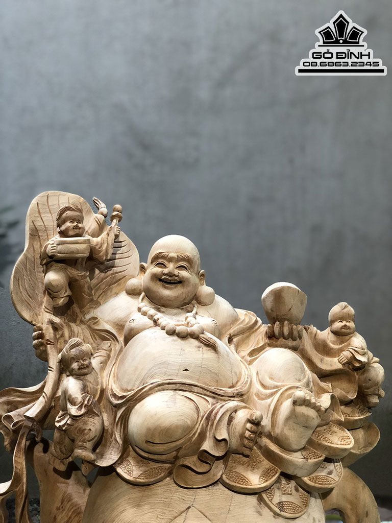 Tượng phật Di Lặc Ngồi Bao Tiền Gỗ Ngọc Am Cao 51 Ngang 43 Sâu 25 (cm)