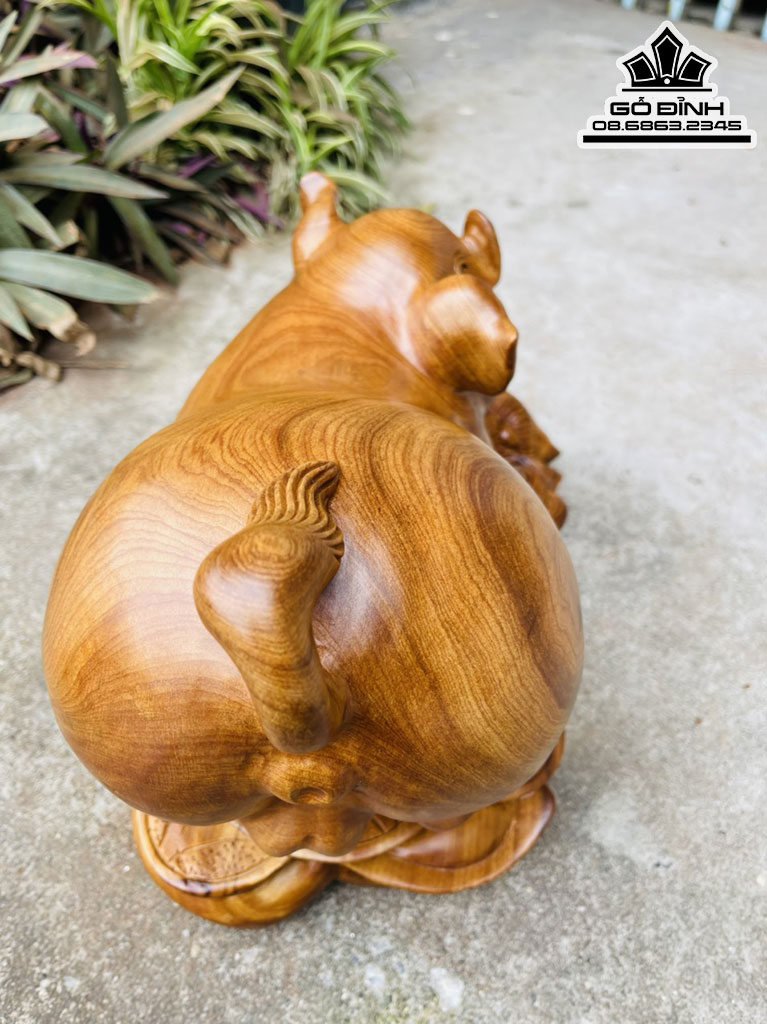 Tượng Lợn Nằm Bao Tiền Gỗ Ngọc Am Cao 24 Ngang 33 Sâu 20 (cm)