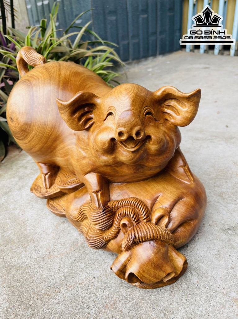 Tượng Lợn Nằm Bao Tiền Gỗ Ngọc Am Cao 24 Ngang 33 Sâu 20 (cm)
