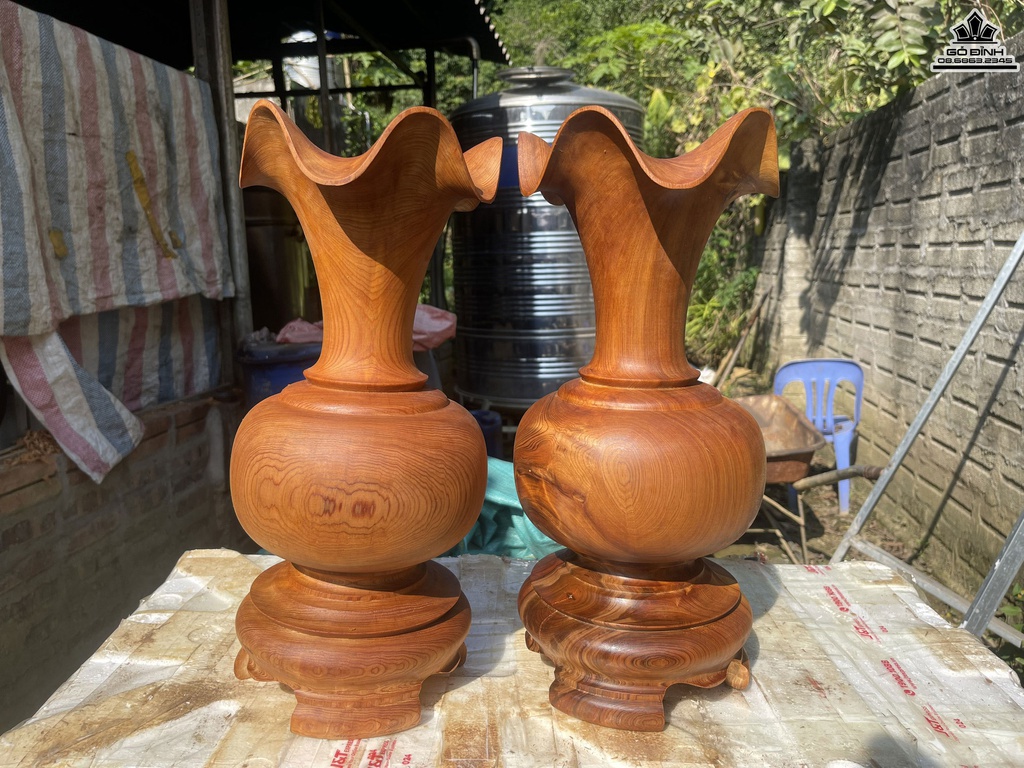 Cặp Bình Củ Tỏi Gỗ Ngọc Am Cao 42 Đường Kính 18.5 (cm)