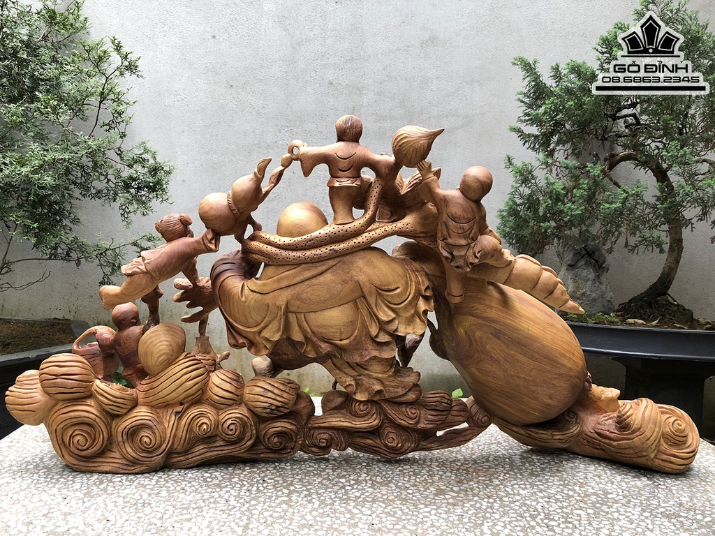 Tượng Phật Di Lặc Kéo Bao Tiền Gỗ Xá Xị Cao 51 Ngang 100 Sâu 30 (cm)