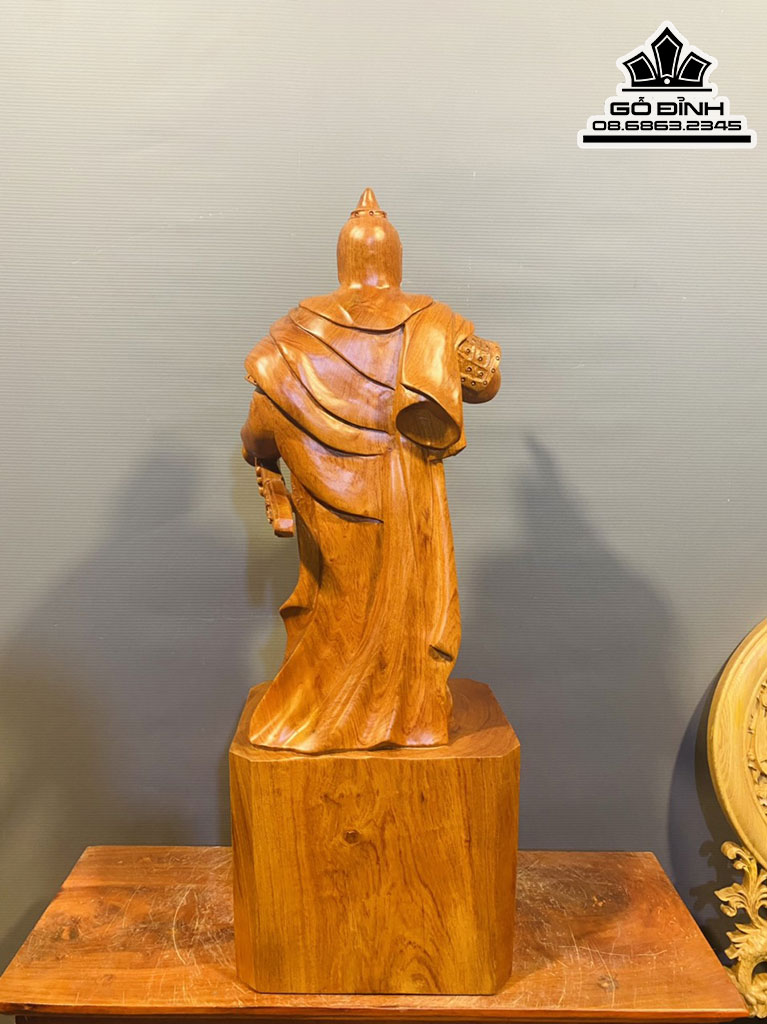 Tượng Quang Trung Gỗ Hương Đá Nguyên Khối Cao 70 Ngang 26 Sâu 21 (cm)