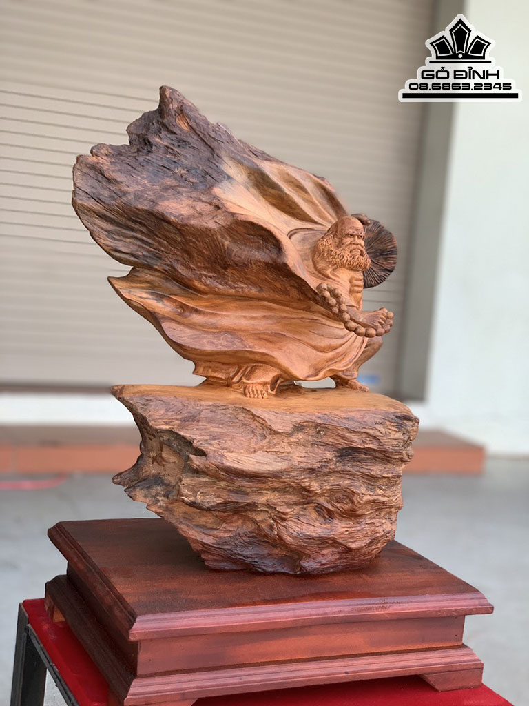 Tượng Đạt Ma Múa Võ Gỗ Ngọc Am Hà Giang Nguyên Khối Cao 47 Ngang 36 Sâu 21 (cm)