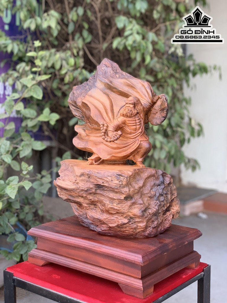 Tượng Đạt Ma Múa Võ Gỗ Ngọc Am Hà Giang Nguyên Khối Cao 47 Ngang 36 Sâu 21 (cm)