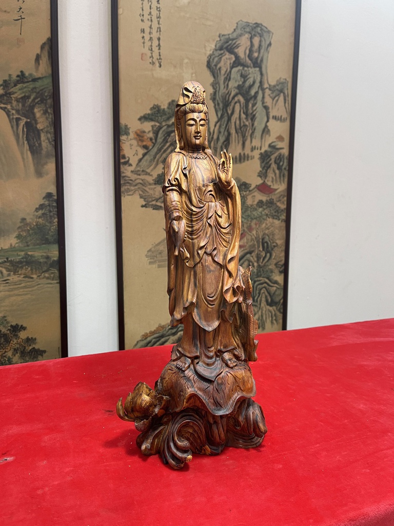 Tượng Phật Bà Quan Âm Gỗ Sưa Nguyên Khối Cao 41 Ngang 19 Sâu 14 (cm)