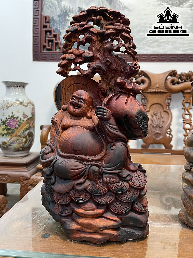 Tượng Phật Di Lặc Ngồi Gốc Tùng Gỗ Trắc Nguyên Khối Cao 43 Ngang 23 Sâu 11 (cm)