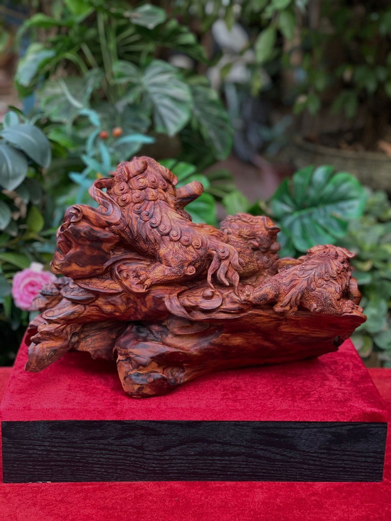 Tượng Tam Nghê Gỗ Sưa Cao 43 Ngang 30 Sâu 28 (cm)