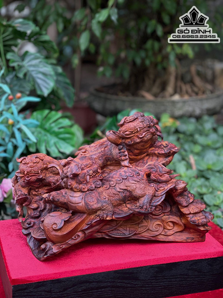 Tượng Tam Nghê Gỗ Sưa Cao 43 Ngang 30 Sâu 28 (cm)