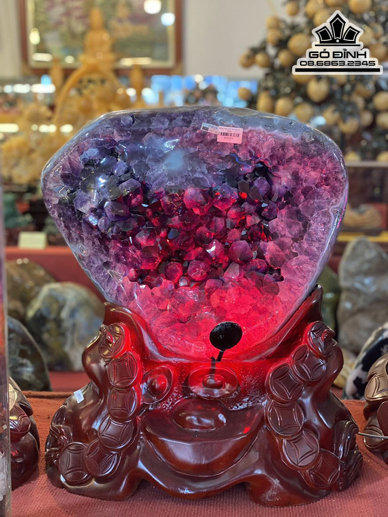 Động Thạnh Anh Tím cao 46 Ngang 36 Sâu 10 (cm)