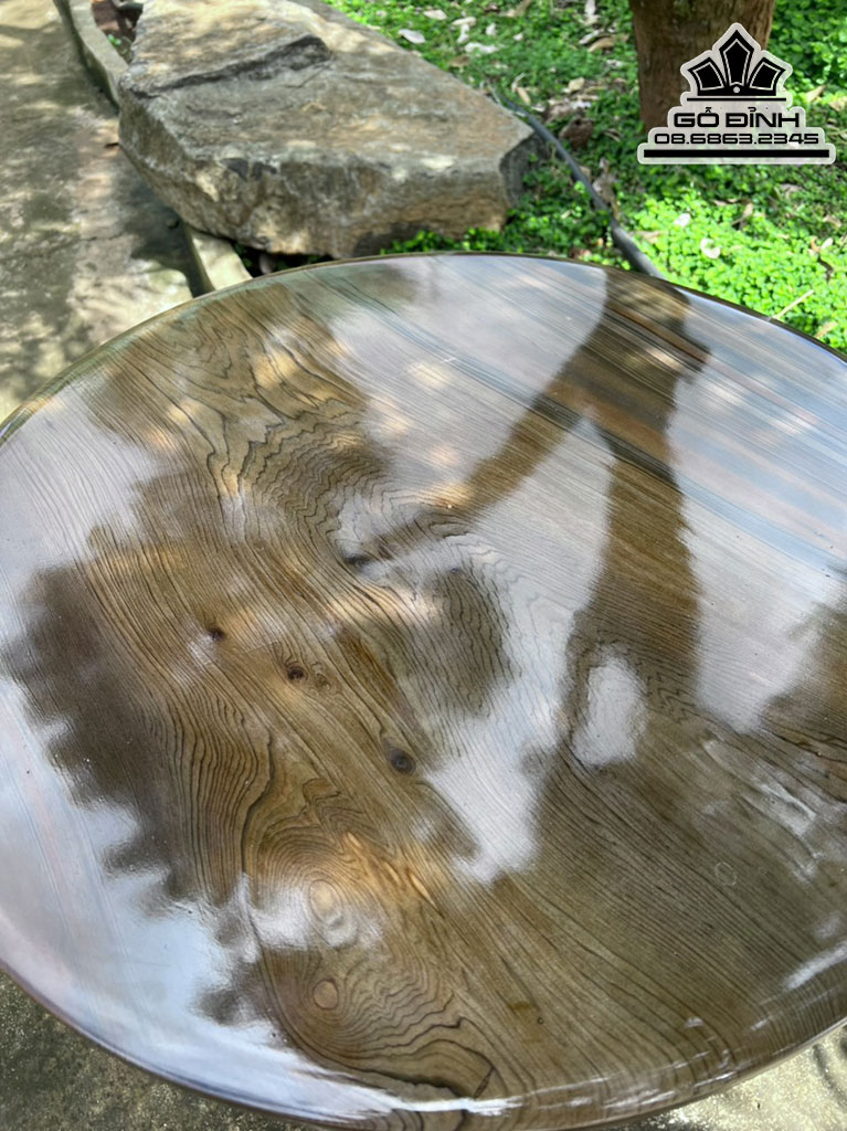 Bàn Tròn Gỗ Thủy Tùng Cao 70 Ngang Dày 3 (cm)