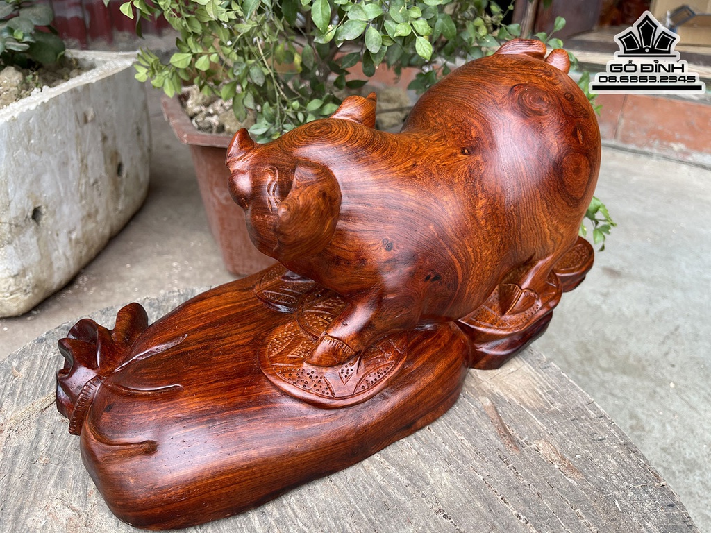 Tượng Heo Phong Thủy Gỗ Hương Cao 19 Ngang 37 Sâu 19 (cm)