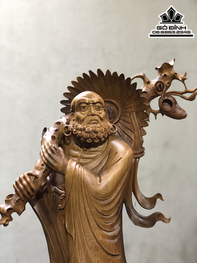 Tượng Đạt Ma Sư Tổ Gỗ Bách Xanh Cao 110 Ngang 40 Sâu 23 (cm)