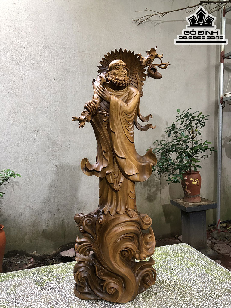 Tượng Đạt Ma Sư Tổ Gỗ Bách Xanh Cao 110 Ngang 40 Sâu 23 (cm)