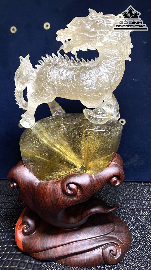 Tượng Kỳ Lân Đá Thạch Anh Tóc Vàng Cao 146 Ngang 120 Sâu 42.8 (mm)