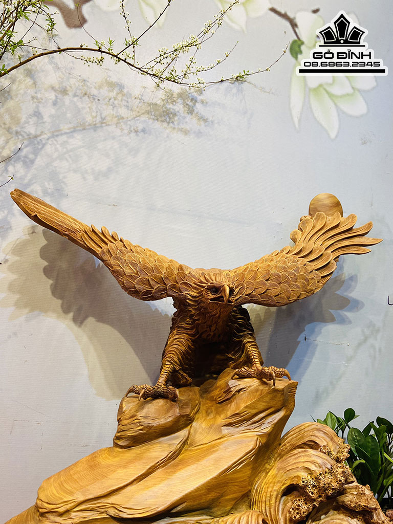 Tượng Đại Bàng Tung Cánh Gỗ Ngọc Am Cao 75 Ngang 75 Sâu 38 (cm)
