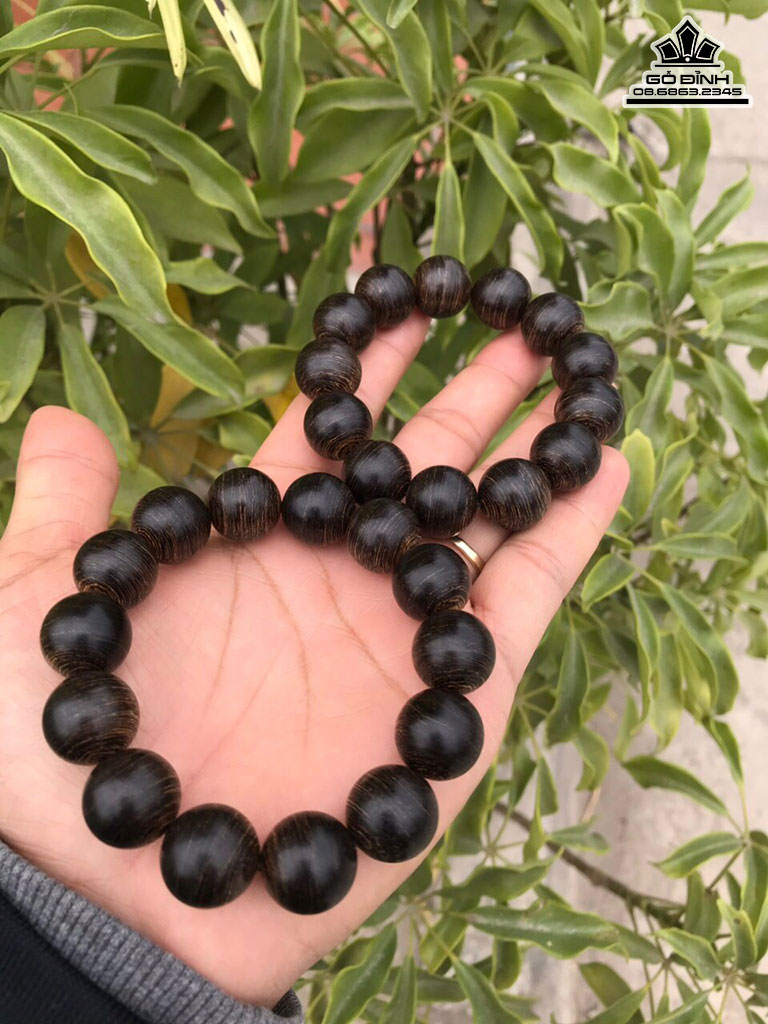 Vòng Tay Gỗ Trầm Hương Đường Kính Hạt 16 Li