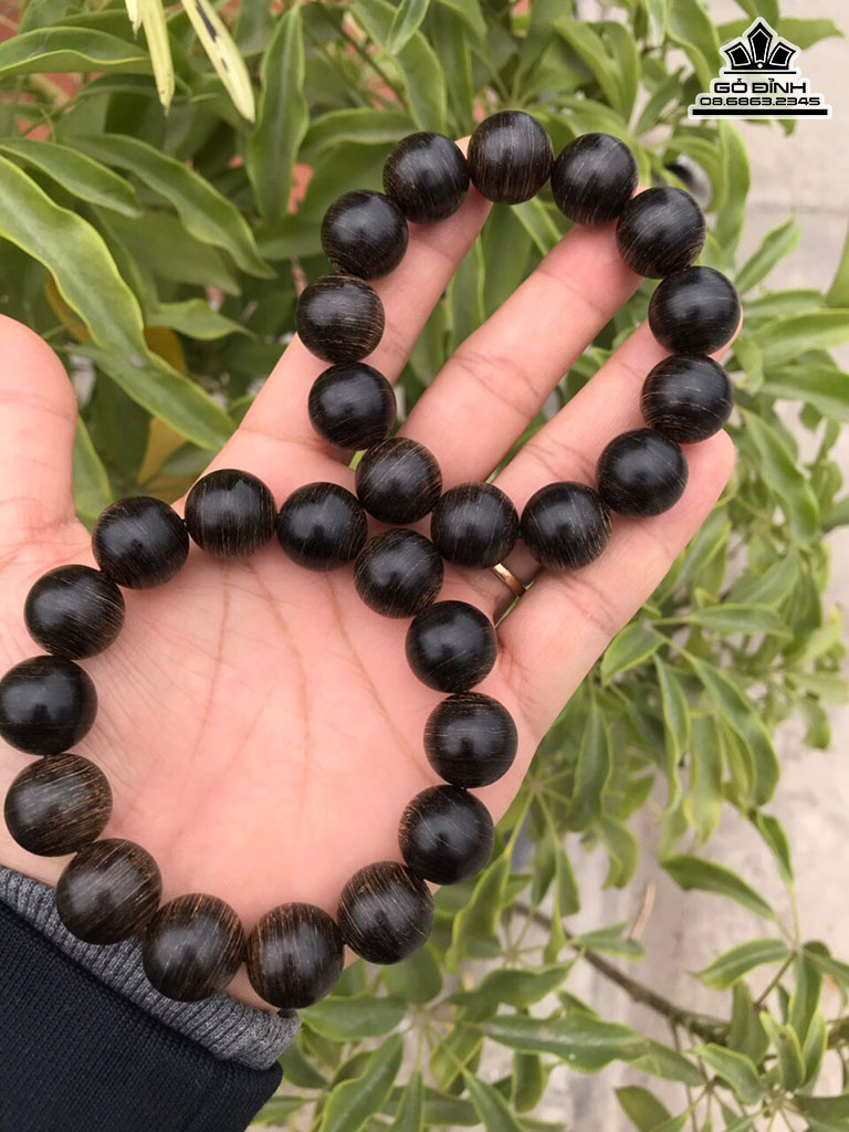 Vòng Tay Gỗ Trầm Hương Đường Kính Hạt 16 Li