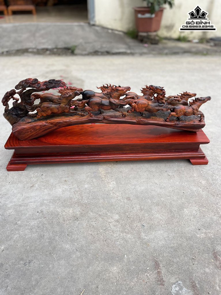 Tượng Cầu Ngựa Gỗ Trắc Cao 23 Ngang 76 Sâu 12 (cm)