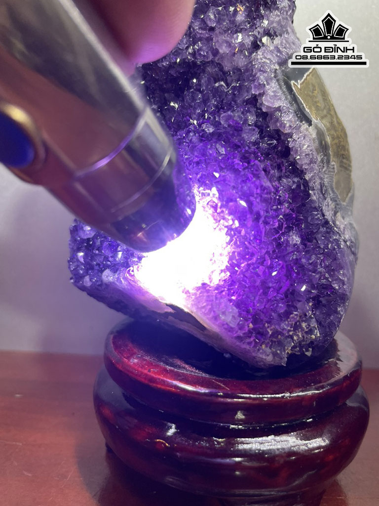 Động Đá Thạch Anh Tím Cao 12 Ngang 10 (cm) 0,7kg
