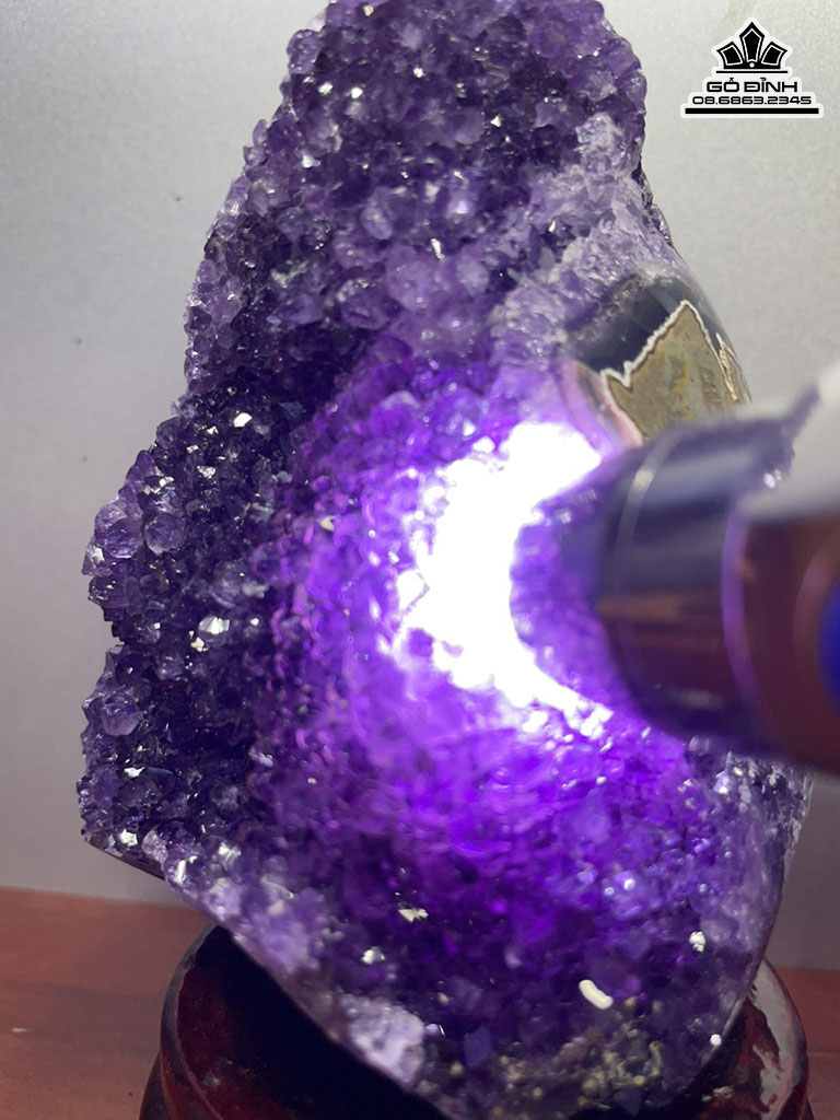 Động Đá Thạch Anh Tím Cao 12 Ngang 10 (cm) 0,7kg