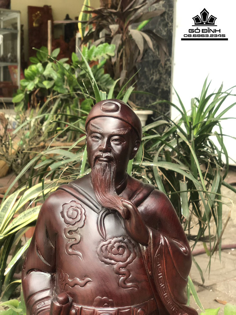 Tượng Trần Quốc Tuấn Gỗ Cẩm Cao 60 Ngang 20 Sâu 16 (cm)