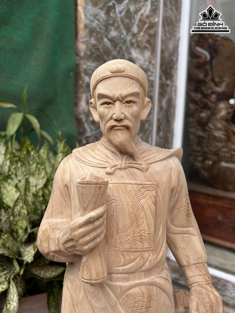 Tượng Trần Quốc Tuấn Gỗ Ngọc Am Cao 71 Ngang 20 Sâu 17 (cm)