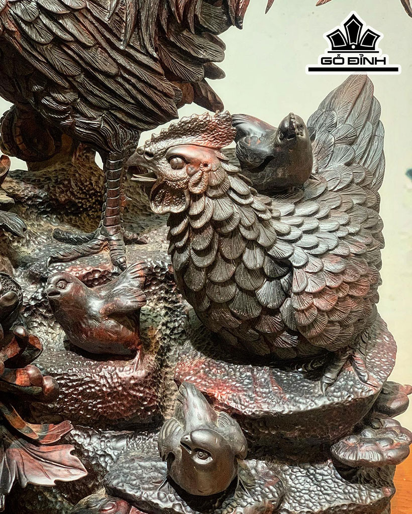 Tượng Gia Đình Gà Gỗ Trắc Cao 55 Ngang 55 Sâu 37 (cm)