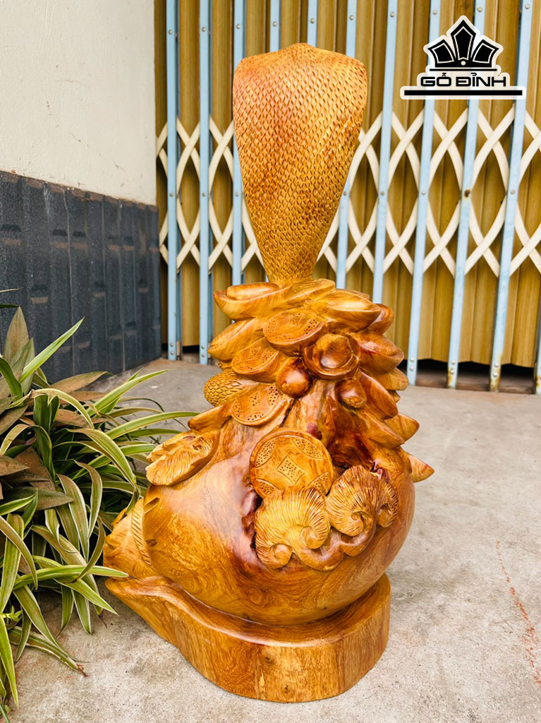 Tượng Rắn Phong Thủy Gỗ Hương Cao 52 Ngang 28 Sâu 18 (cm)