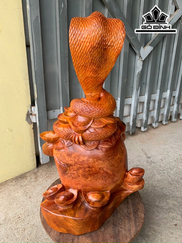 Tượng Rắn Phong Thủy Gỗ Hương Cao 64 Ngang 36 Sâu 29 (cm)