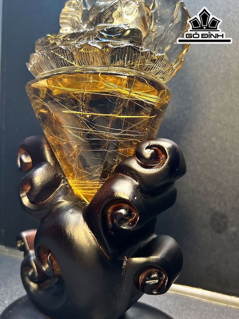 Tượng Bất Động Minh Vương Đá Thạch Anh Tóc Vàng Cao 162,6 Ngang 75,5 Sâu 58,3 (mm) 729,9gr