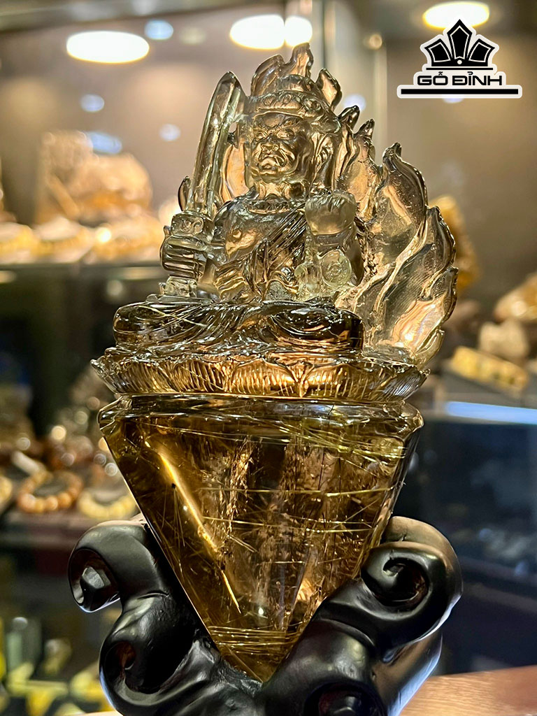 Tượng Bất Động Minh Vương Đá Thạch Anh Tóc Vàng Cao 162,6 Ngang 75,5 Sâu 58,3 (mm) 729,9gr