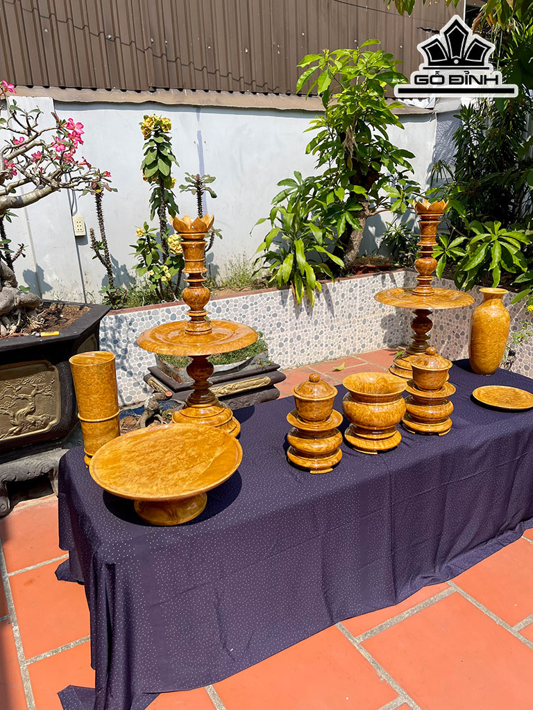 Bộ Đèn Thờ Gỗ Nu Dổi 9 Món