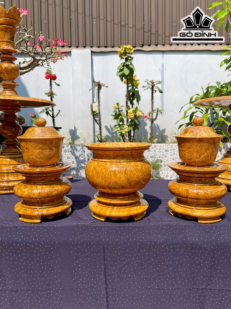 Bộ Đèn Thờ Gỗ Nu Dổi 9 Món