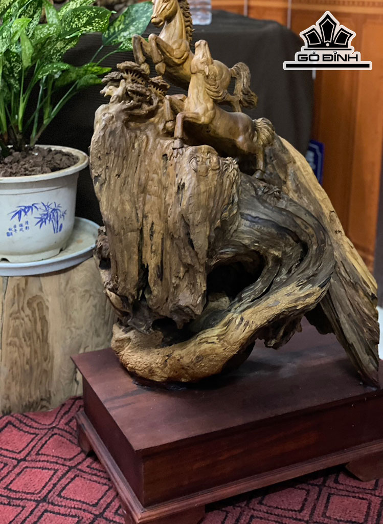 Tượng Song Mã Uyên Ương Gỗ Bách Xanh Cao 66 Ngang 45 Sâu 35 Cao Cả Kỷ 85 (cm)