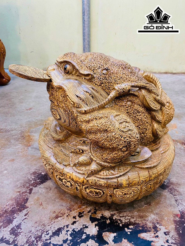 Tượng Thiềm Thừ Gỗ Mun Đuôi Công Cao 40 Ngang 42 Sâu 42 (cm)